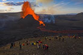 ज्वालामुखी विस्फोटपछि आइसल्यान्डमा आपत्कालीन अवस्थाको घोषणा